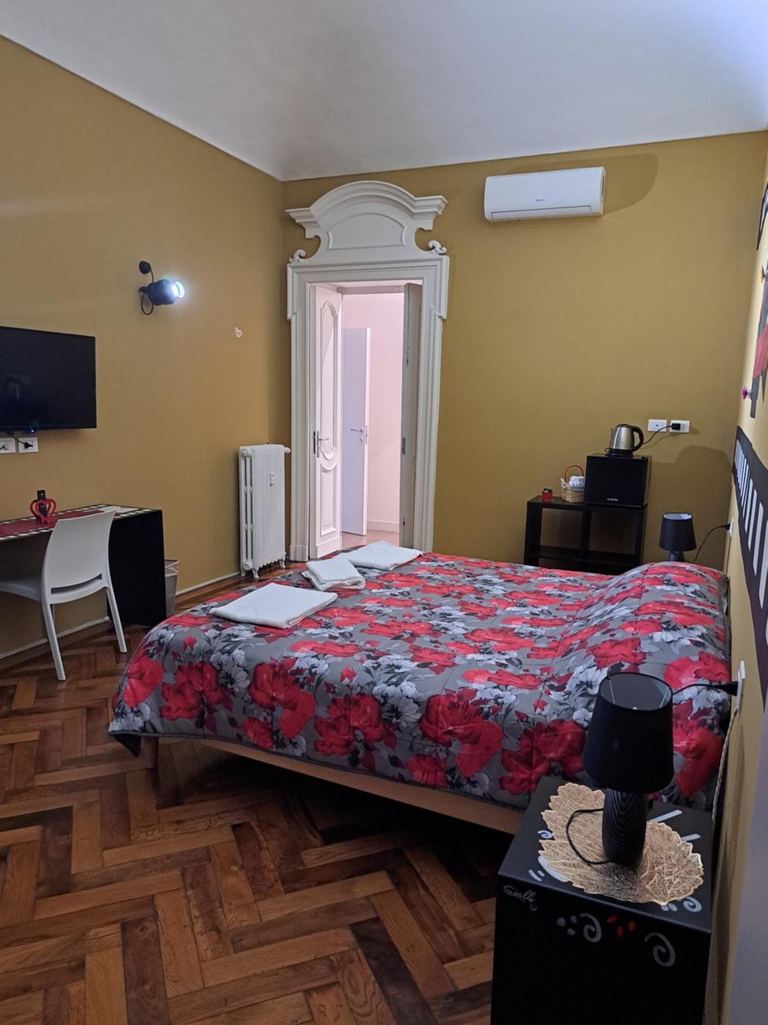 Loca Hotell Torino Eksteriør bilde